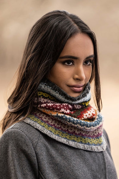 27 Color Cowl